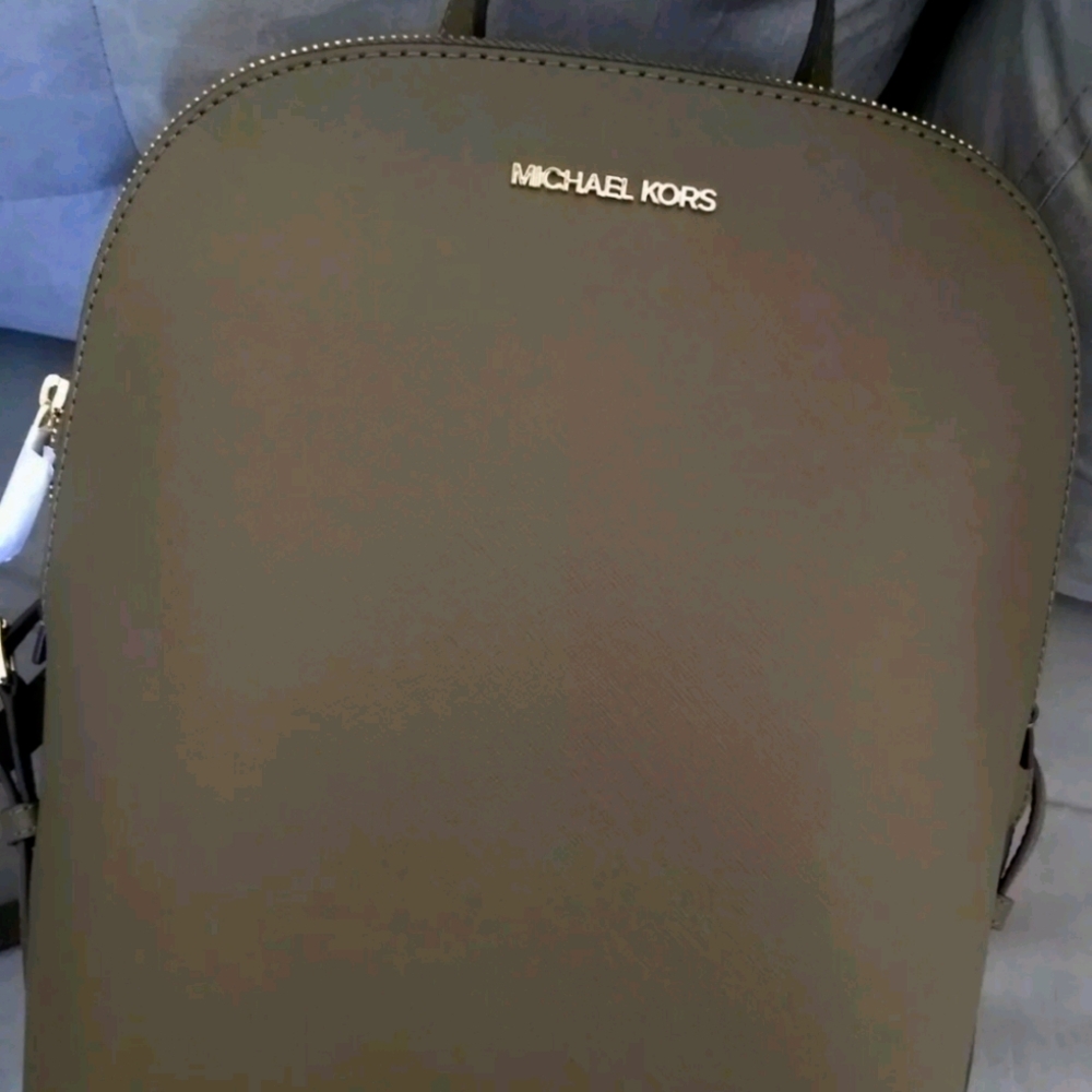 NWT Michael Kors Cindy Large Saffiano backpack
